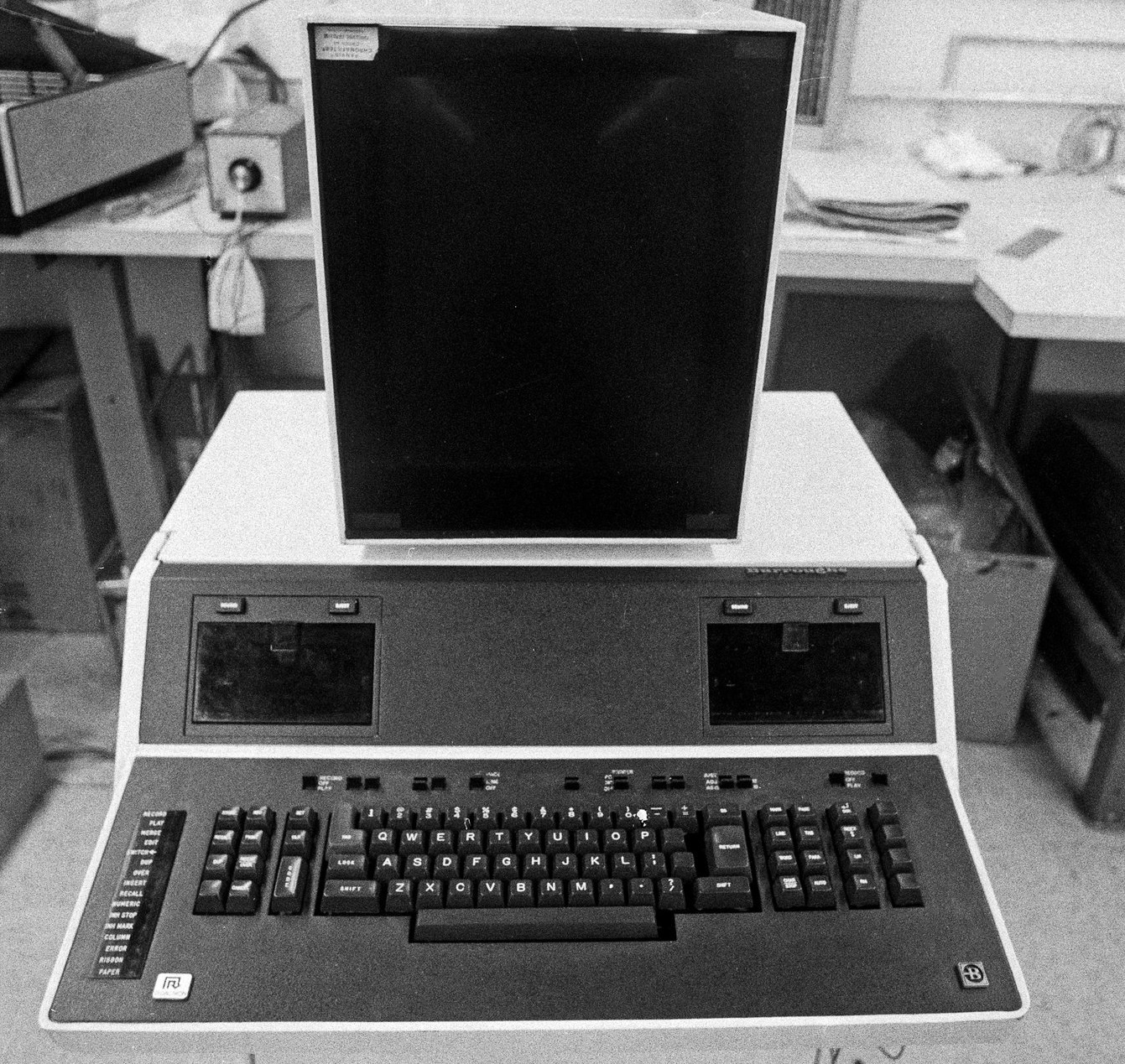 Cha de cong cu xu ly van ban may tinh qua doi anh 1