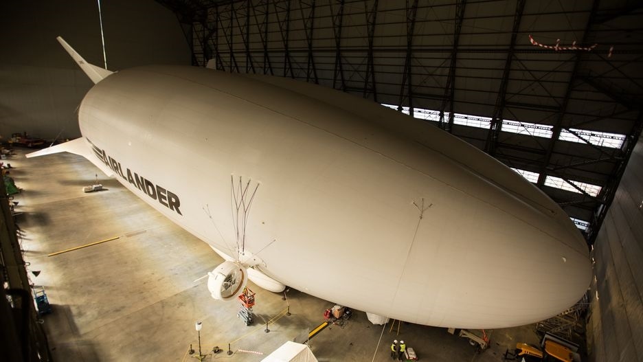 May bay lon nhat the gioi dung hoat dong anh 1