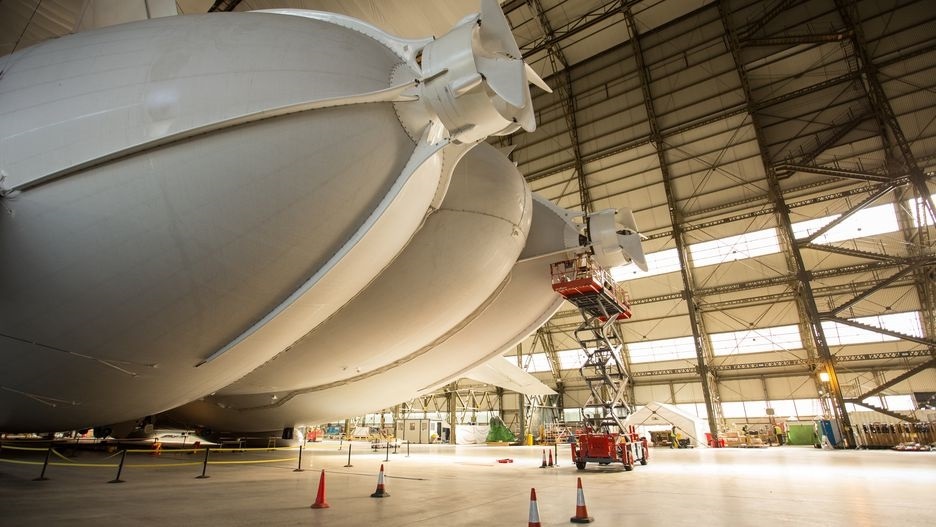 May bay lon nhat the gioi dung hoat dong anh 2