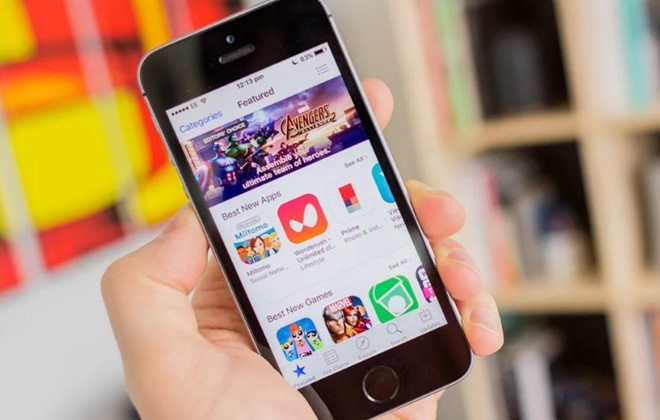 Apple ban iPhone SE tro lai anh 2