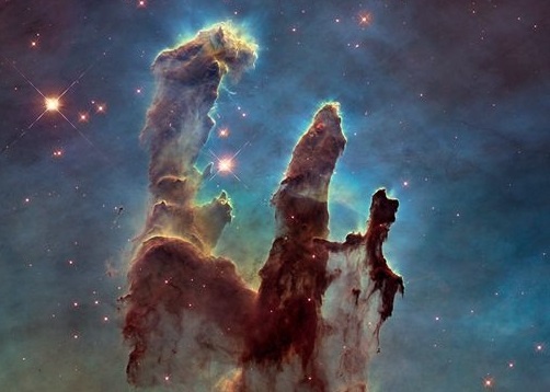 Nhung thien ha xa xoi nhat trong vu tru tuyet dep duoi ong kinh Hubble hinh anh