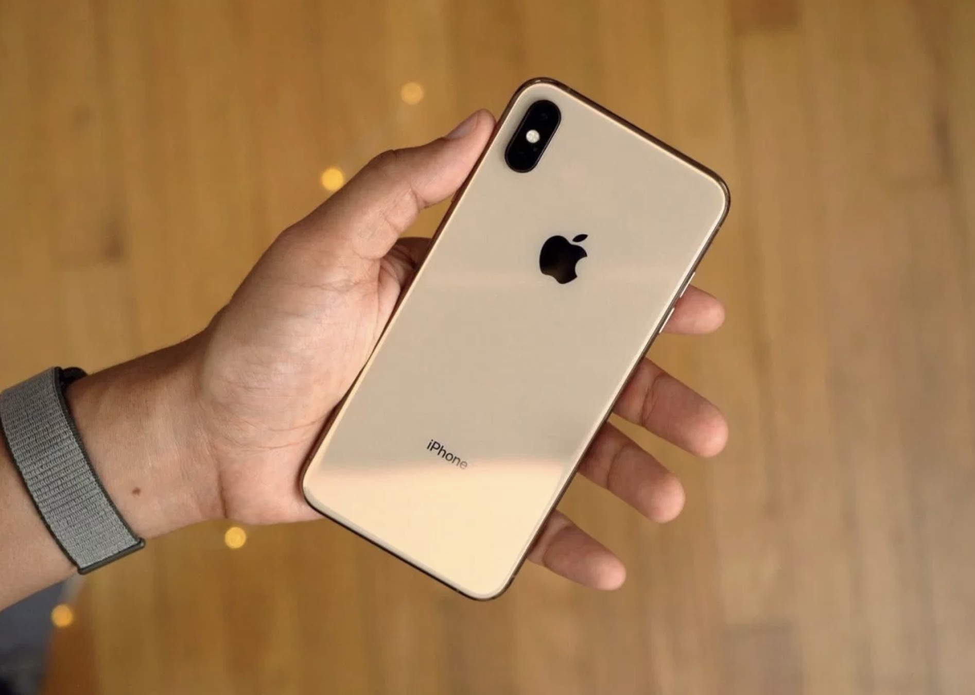 Mua iPhone XS Max gia 20 trieu, bi lua trao mo hinh hinh anh