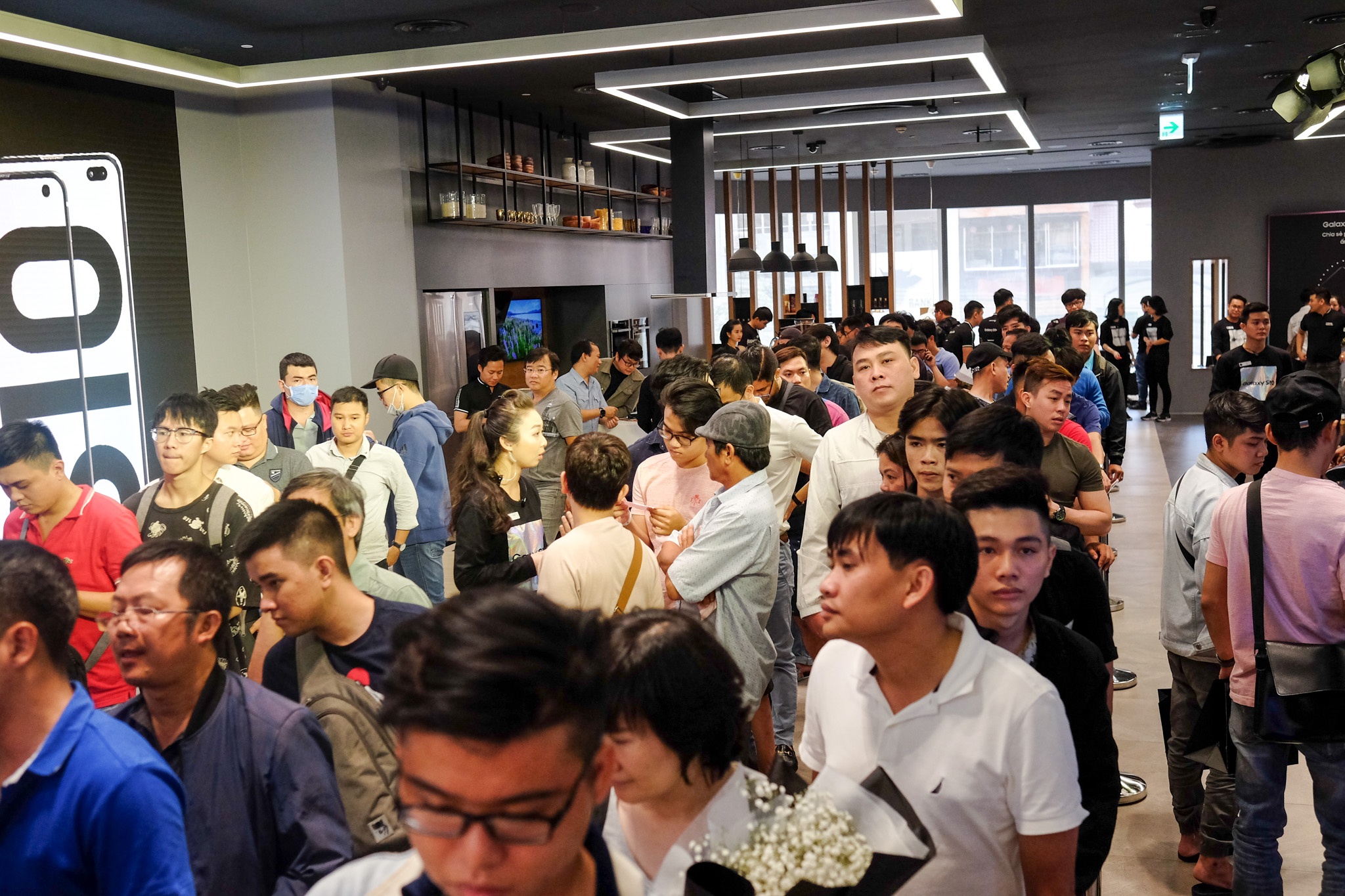 Galaxy S10 mo ban anh 11