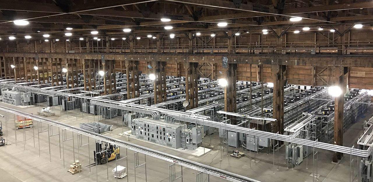 Tiền điện tử là giải pháp hay công cụ bóc lột ảnh 2 Tien dien tu la giai phap hay cong cu boc lot anh 2