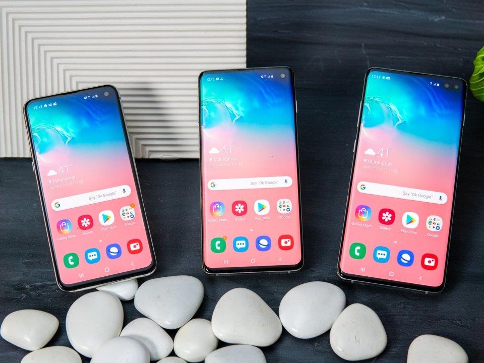Galaxy S10e la chiec Galaxy dang mua nhat anh 2