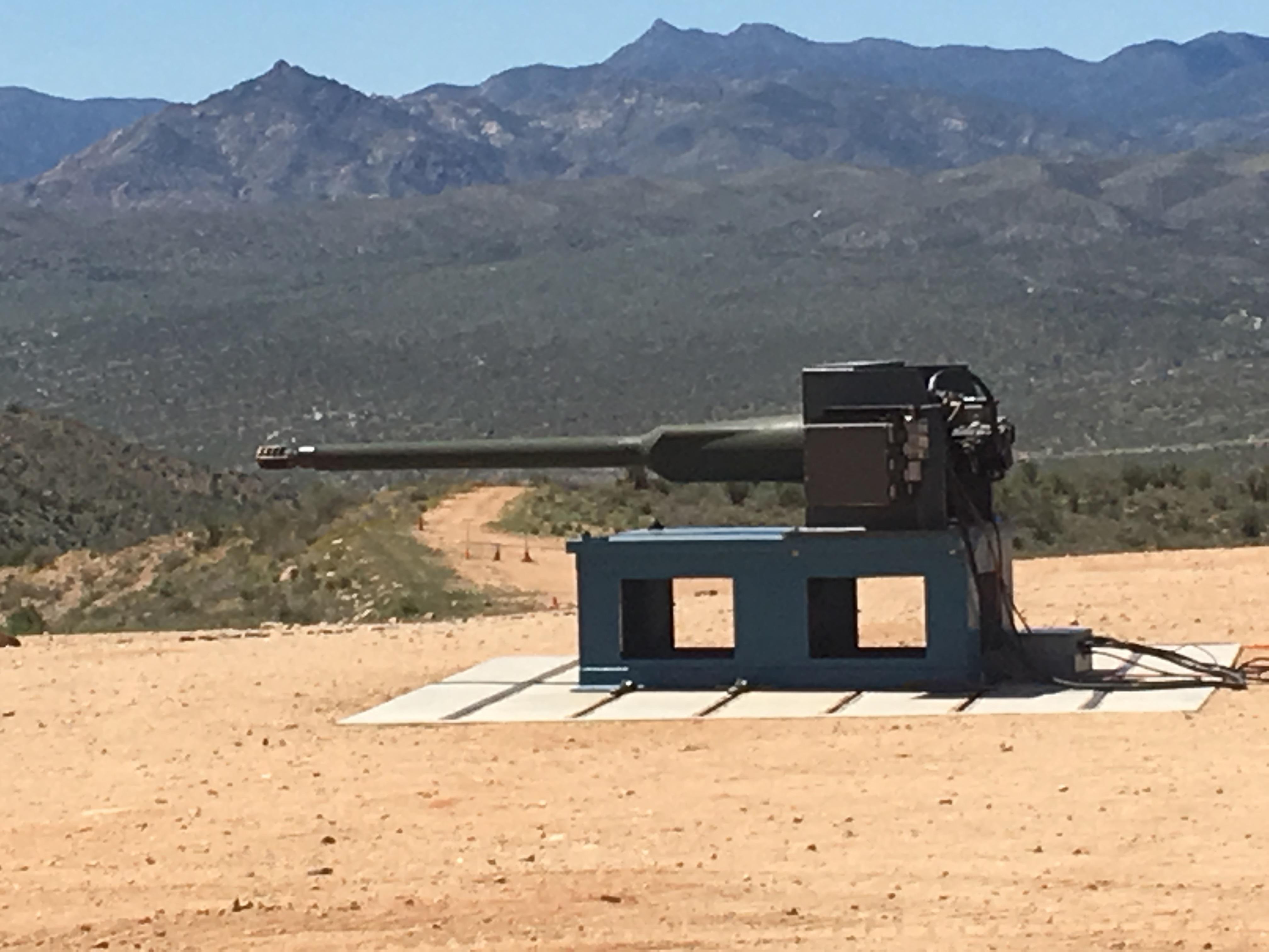 Phao 50 mm sieu nhanh cua quan doi My trinh dien nang luc huy diet hinh anh