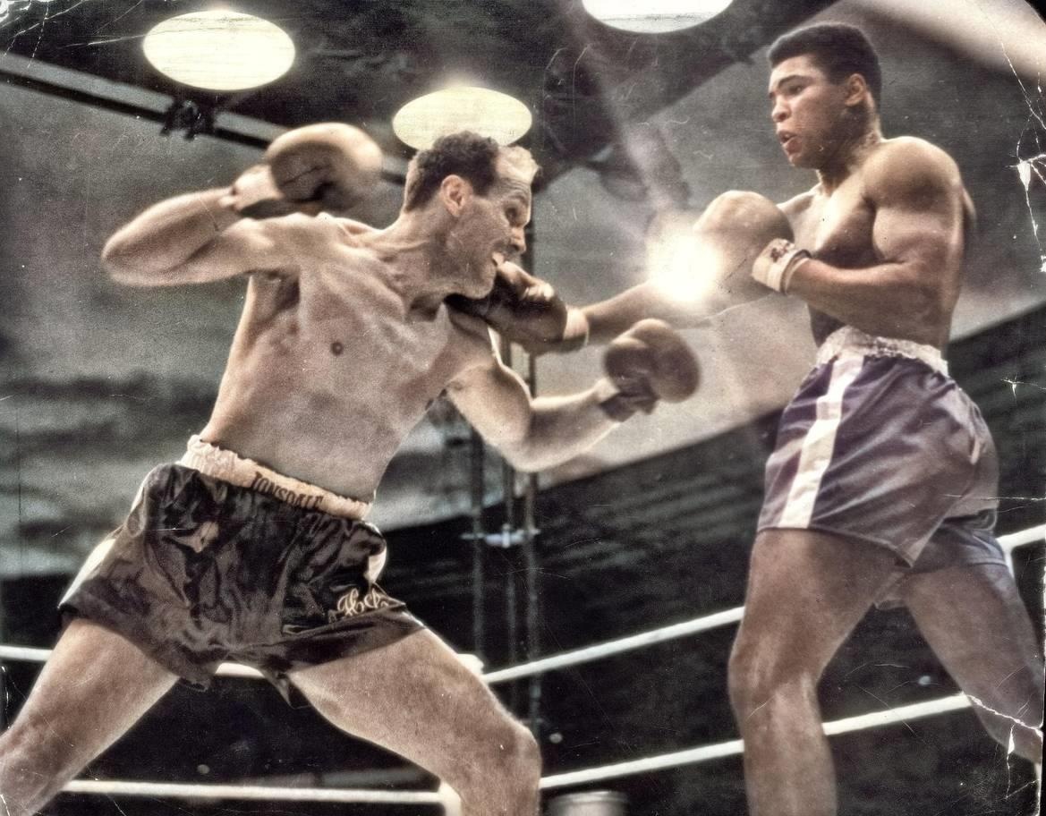 AI bien anh trang den thanh anh mau anh 2