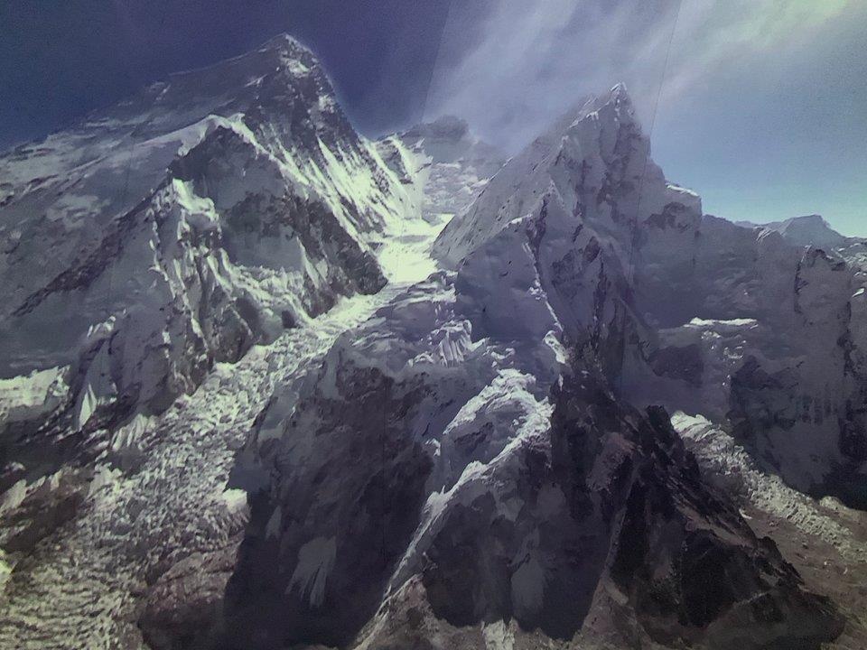 Cam giac ben trong mot ho den anh 7