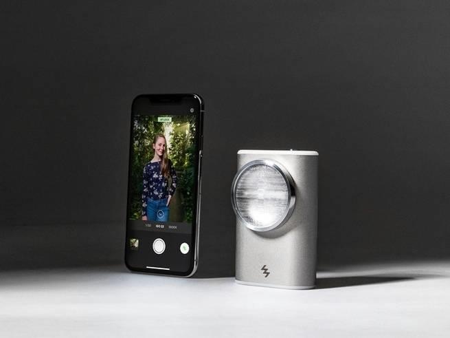 Den flash la vo dung tren smartphone anh 3