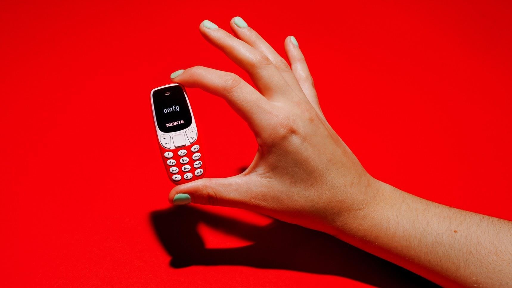 Điện thoại cục gach nhái Nokia 3310 ảnh 1 Dien thoai cuc gach nhai Nokia 3310 anh 1