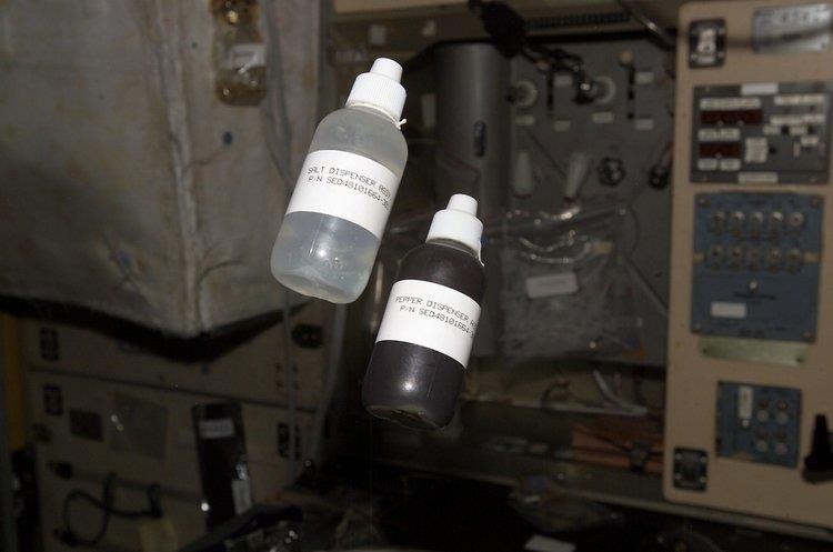 Phi hanh gia an gi trong khong gian? anh 5