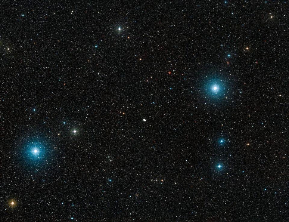 Hinh anh Tinh van Chiec Nhan anh 2