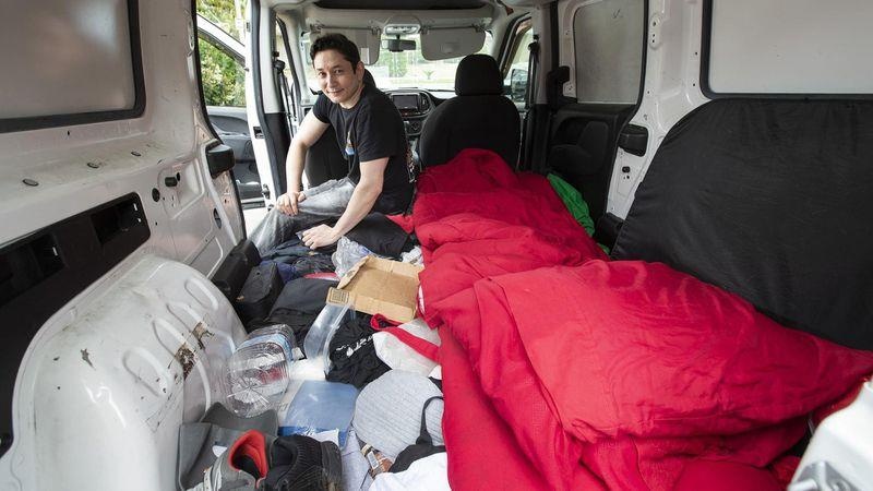 16.000 nguoi vo gia cu My buoc phai song ngay tron anh 3