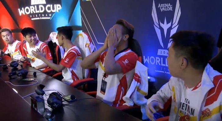 Hayate nhap cuoc dien ro, dai dien VN chia diem cuu vuong the gioi hinh anh