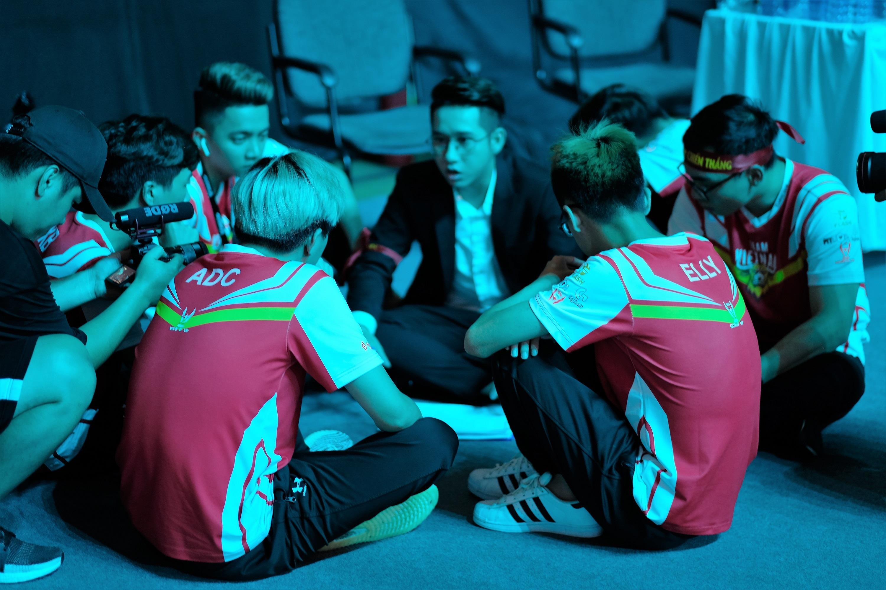 Chung ket Lien quan Mobile AWC 2019 anh 8