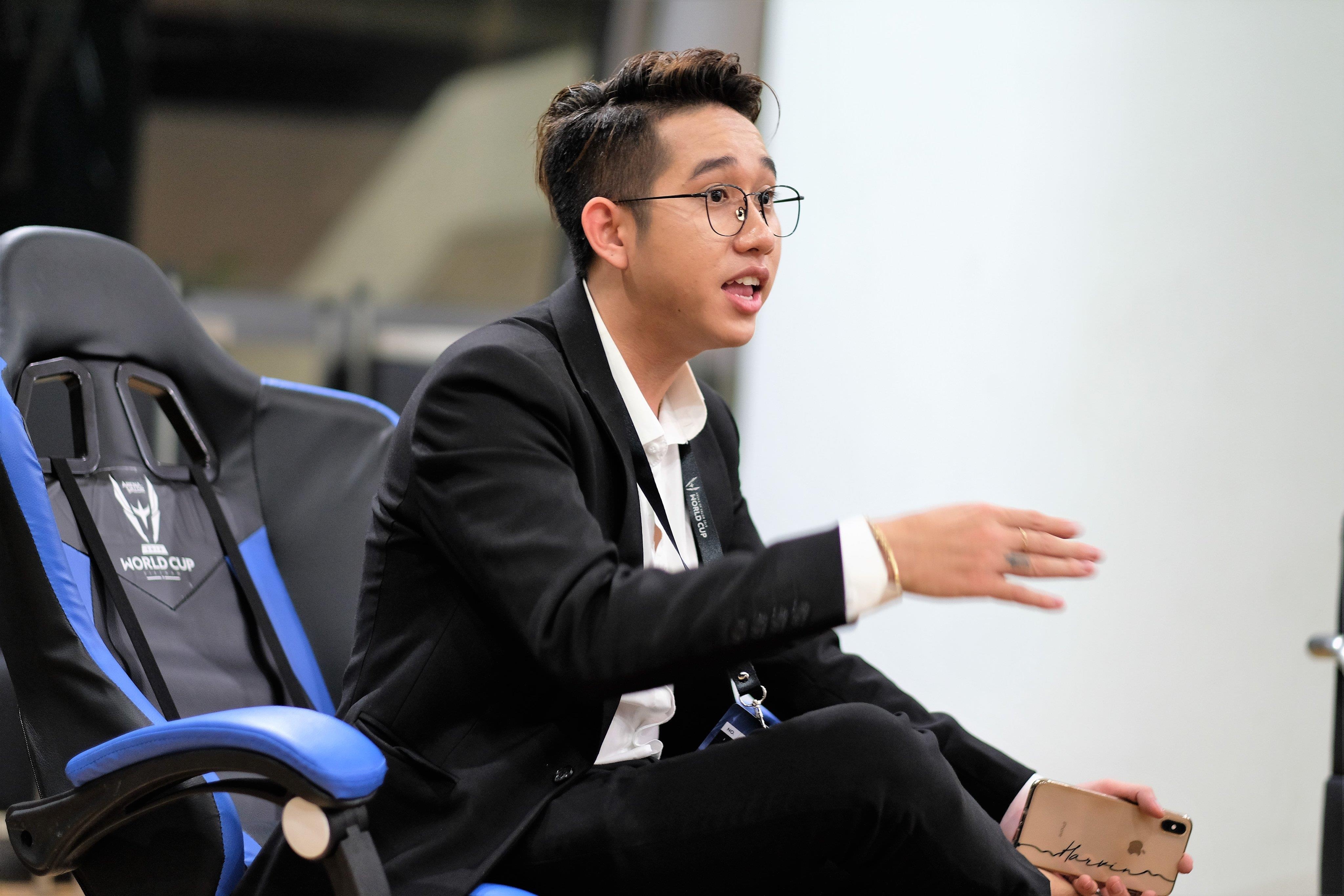 HLV Team Flash: 'Toi dung so truong cua Dai Bac de danh bai ho' hinh anh