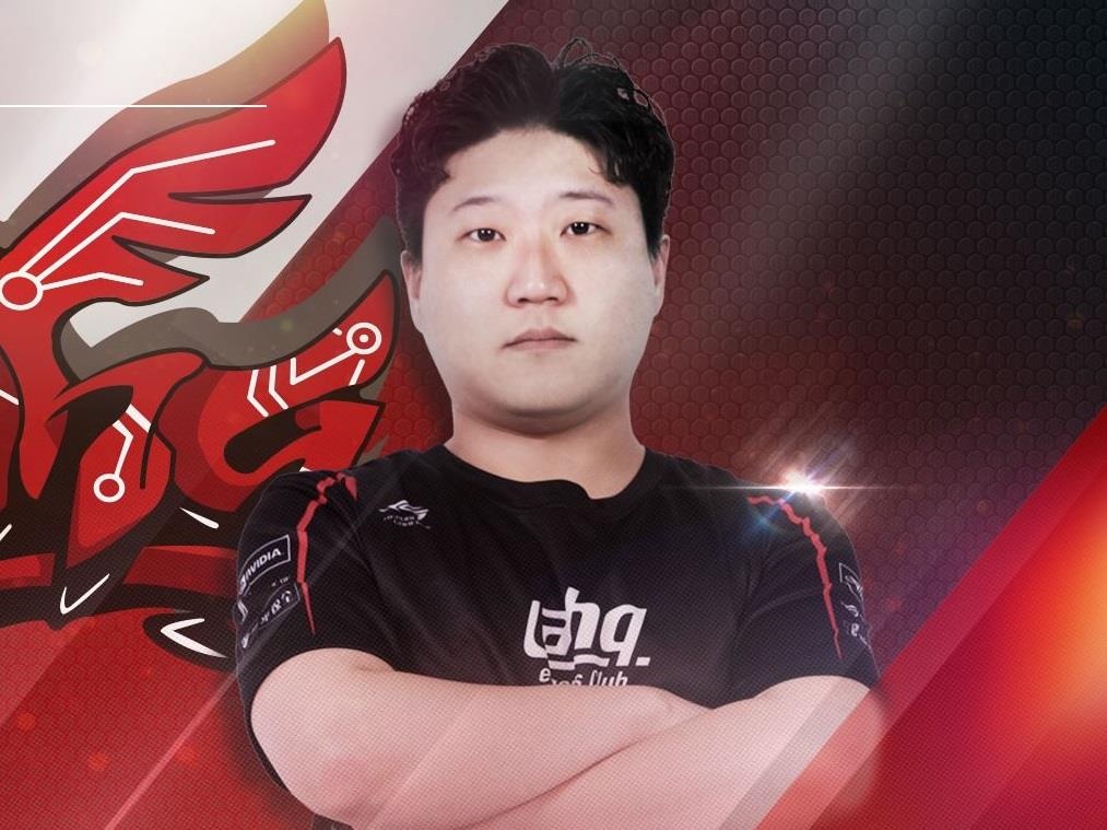 Nha vo dich Lien Quan the gioi that nghiep, dang dan xin viec lam hinh anh