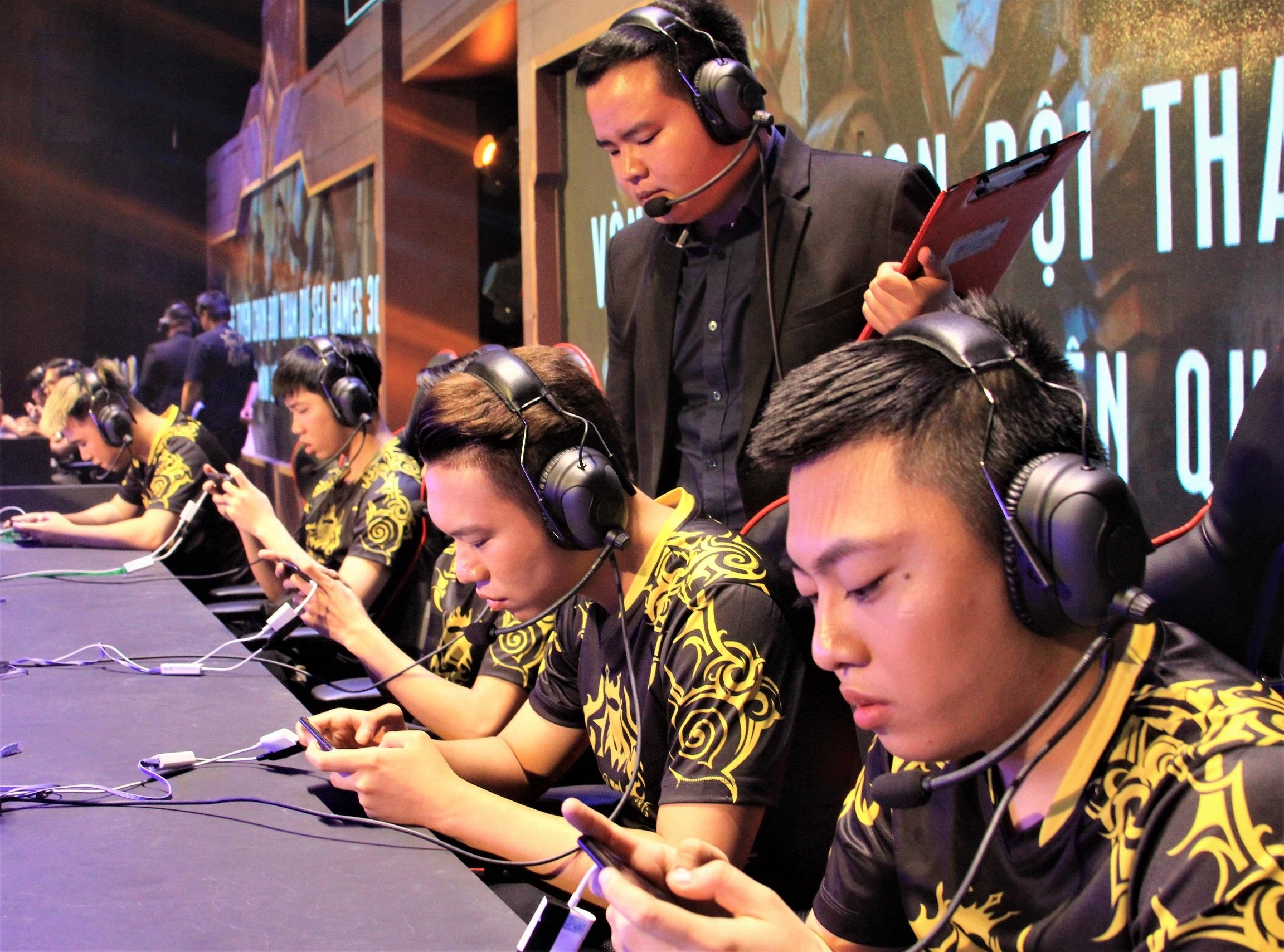 Team Flash tuyen chon Lien Quan SEA Games 30 anh 6