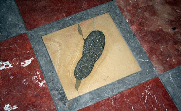 'Dau chan cua quy' o Munich, Duc hinh anh