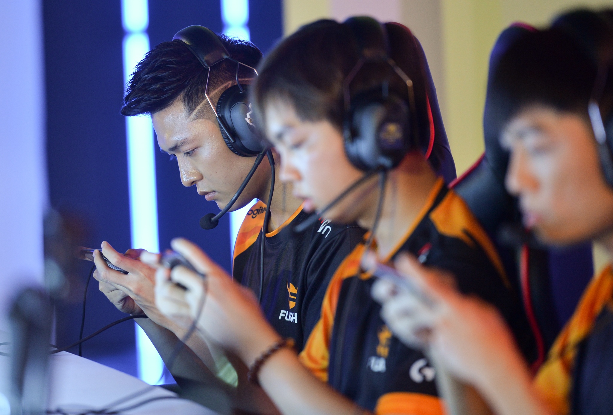 Team Flash de bep doi thu,  tien vao chung ket anh 5