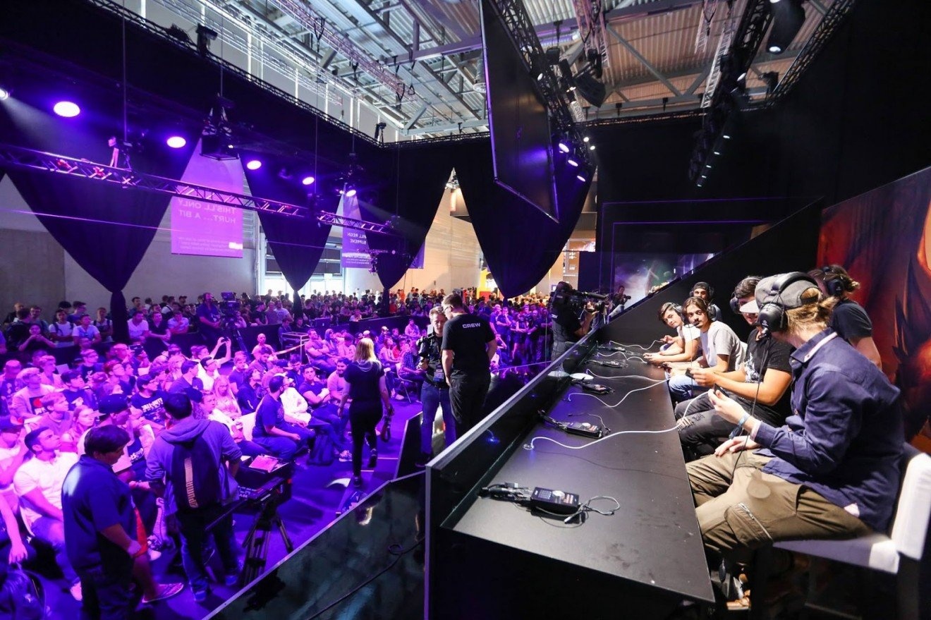 Cách di động thay đổi Liên Minh Huyền Thoại ảnh 2 Cach di dong thay doi Lien Minh Huyen Thoai anh 2