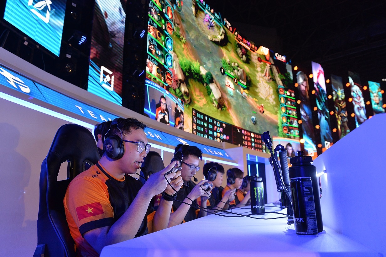 Tuong lai cua LMHT la Mobile anh 1