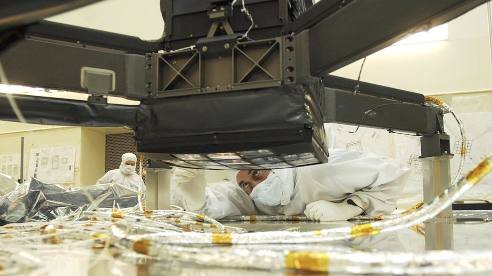 Kham pha vu tru trong mot thap ky qua anh 1