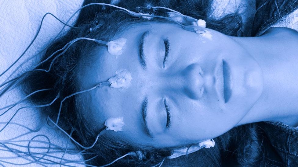 Con nguoi co the ngu dong anh 3