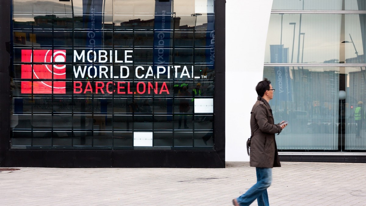 The ky XXI, ai con can cac hoi cho di dong nhu MWC? hinh anh