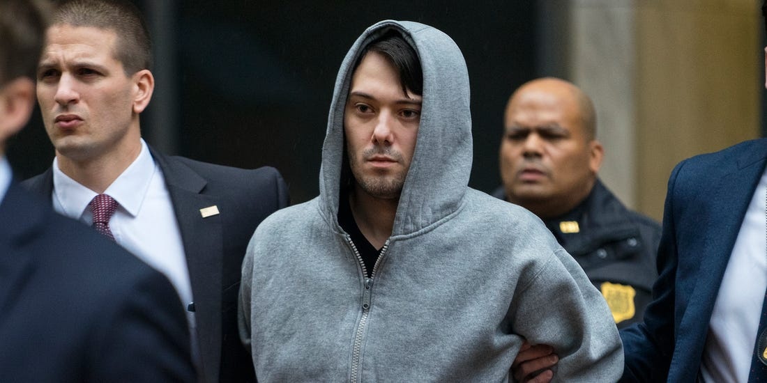 'Dua toi ra tu,  toi se cuu ca the gioi khoi Covid-19' anh 2