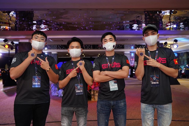 Phong van Eros Gaming tai PMPL 2020 anh 2