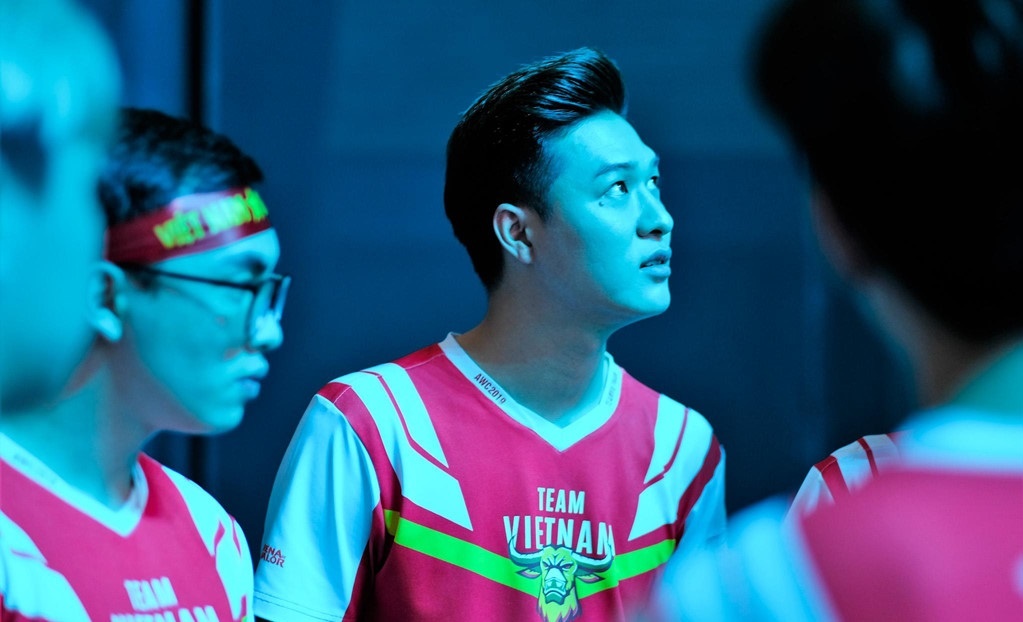 Da bai 2 ke ngang duong lon nhat, con ai tranh vo dich voi Team Flash? hinh anh