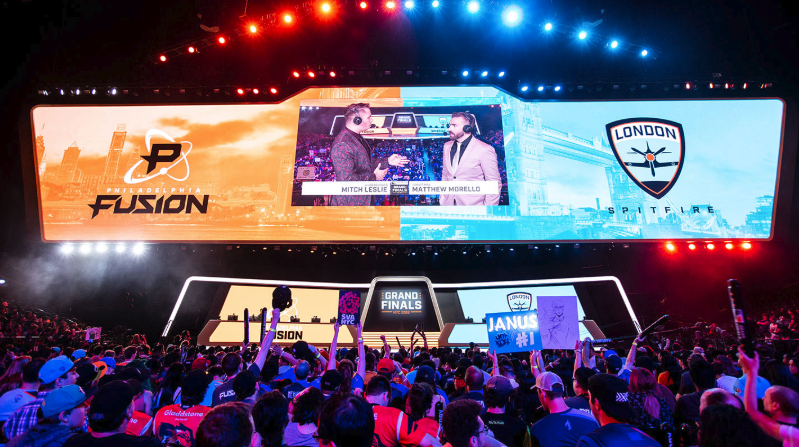 Game thu CS:GO,  Overwatch dong loat choi Valorant anh 2