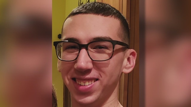 Tu tu vi nghi minh no 730.000 USD qua mang hinh anh