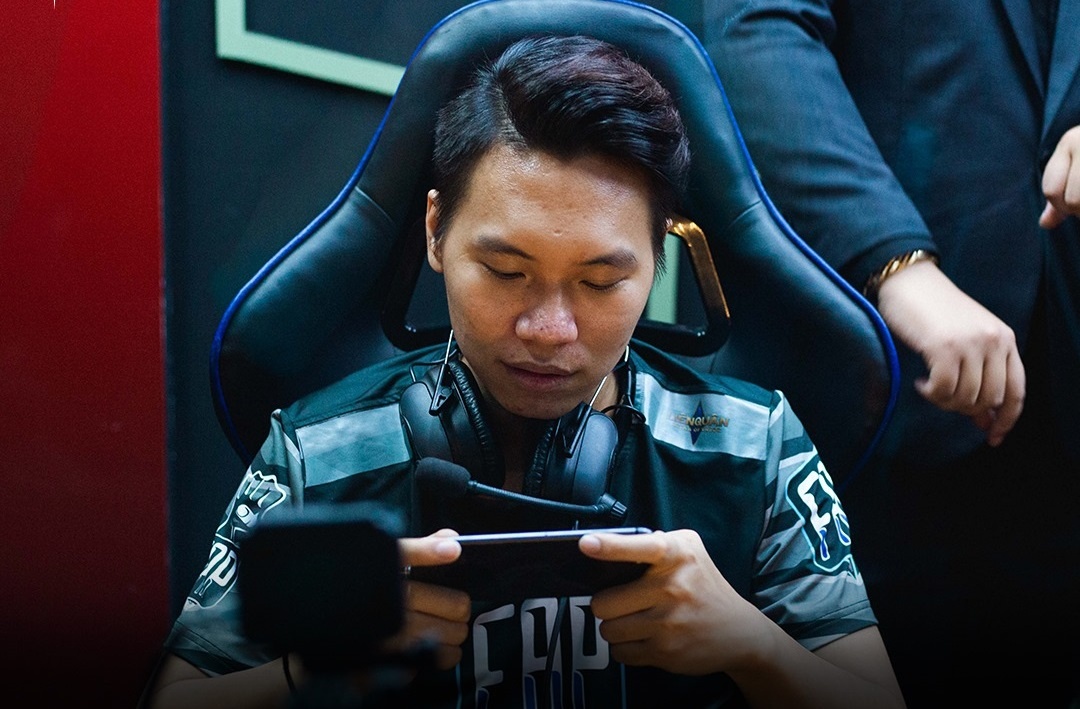 Thua tuyen Thai Lan, KhienG van danh gia doi thu 'binh thuong thoi' hinh anh