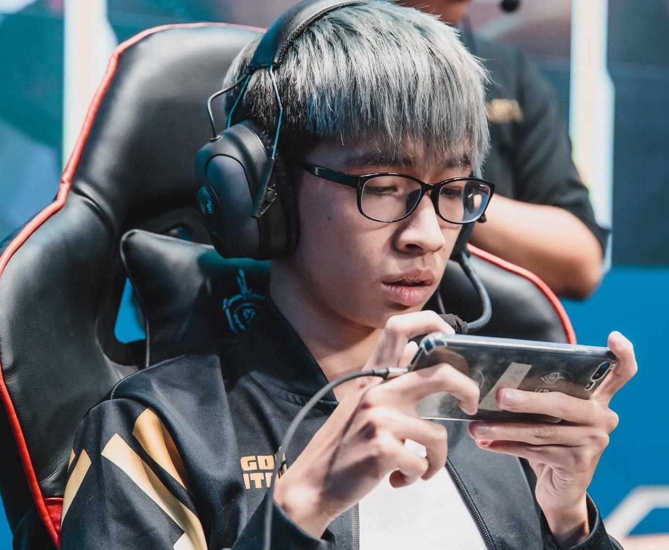 Mau thuan Lai Bang, tuyen thu SGP 'dao tau' sang Team Flash? hinh anh