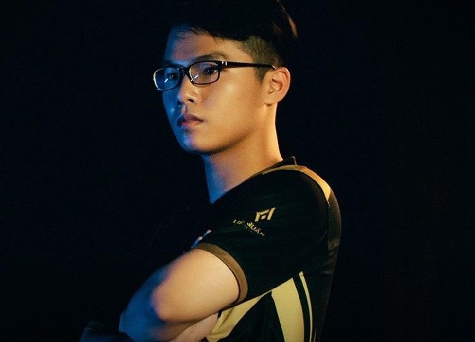 Lai Bang bi phat vi hanh vi khiem nha ngay trong gio thi dau hinh anh