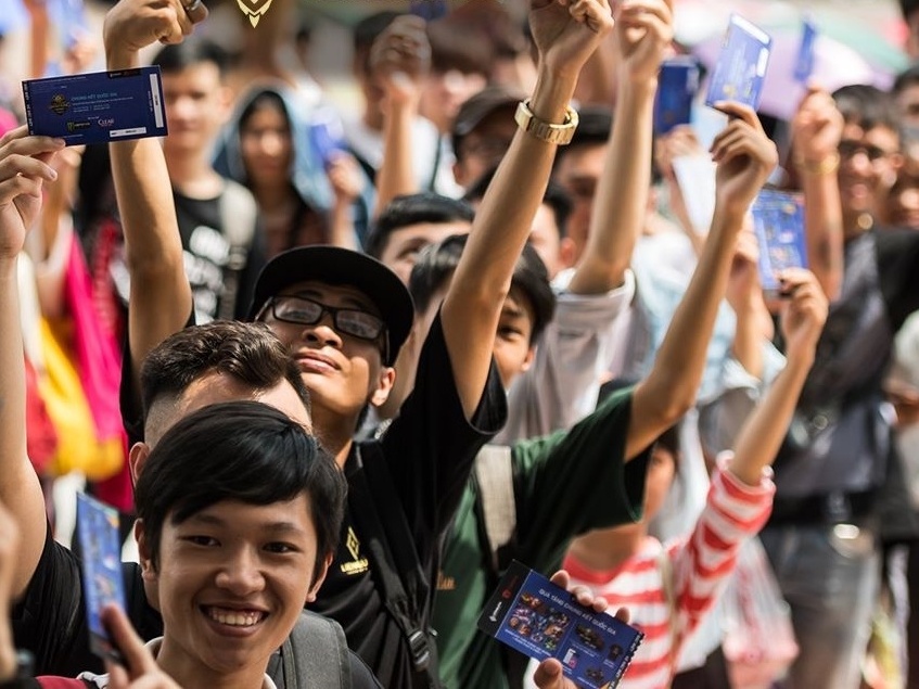 Chung ket Lien Quan van het ve du vang Team Flash hinh anh