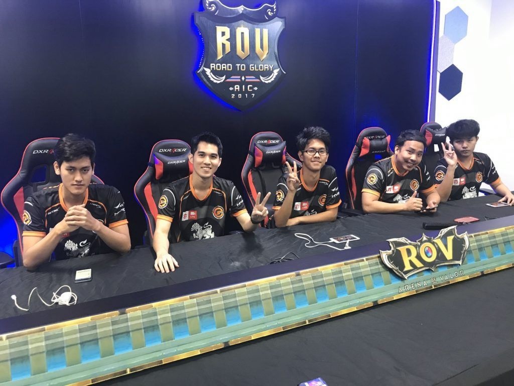 Huan luyen vien Lien Quan Mobile Buriram United MistGunz anh 2