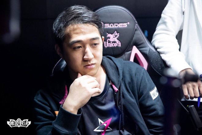 Vua vo dich Lien Quan, thanh vien MAD Team tuyen bo giai nghe hinh anh