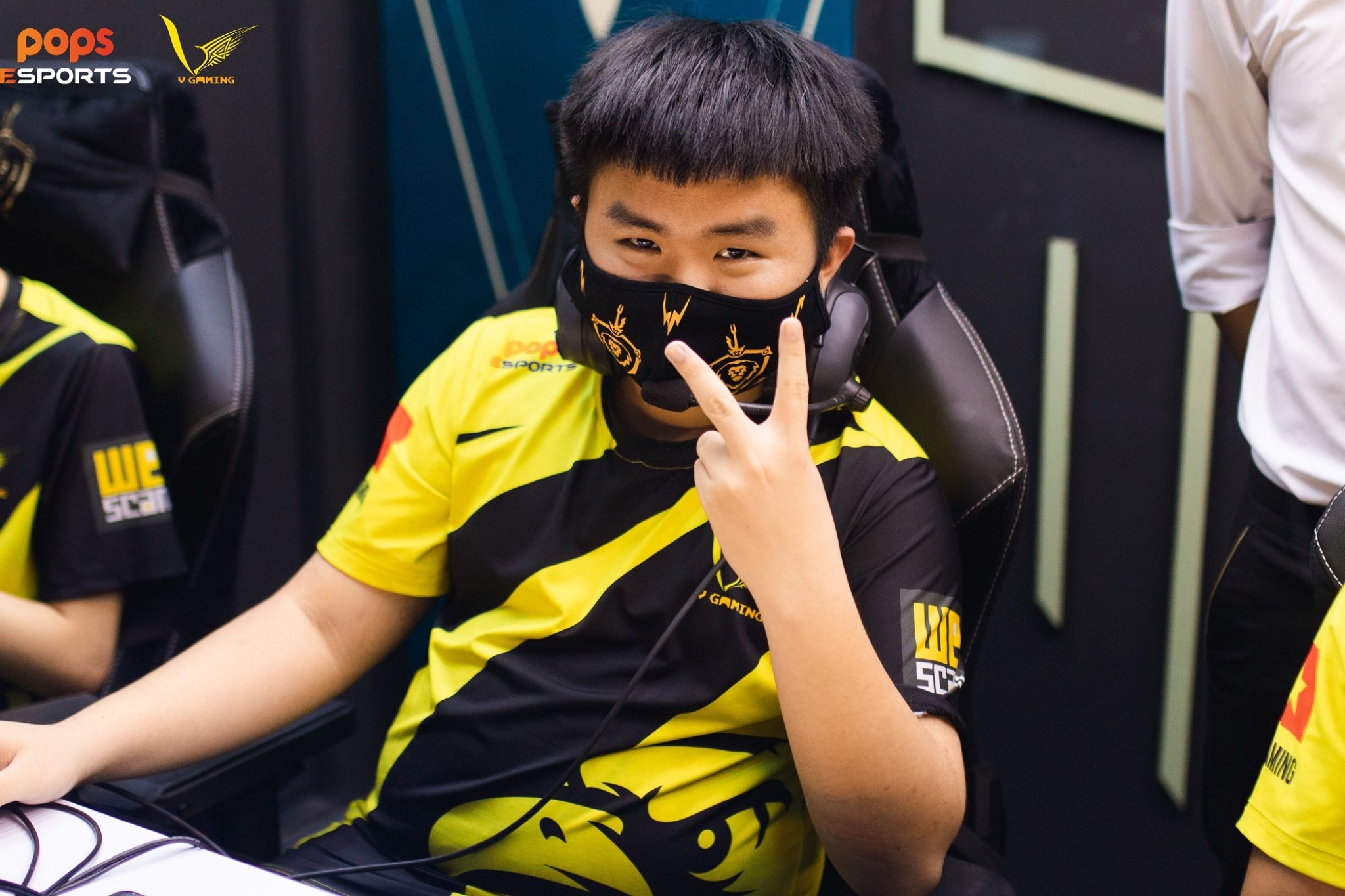 Gray se thay the ADC di rung cho Team Flash? anh 1