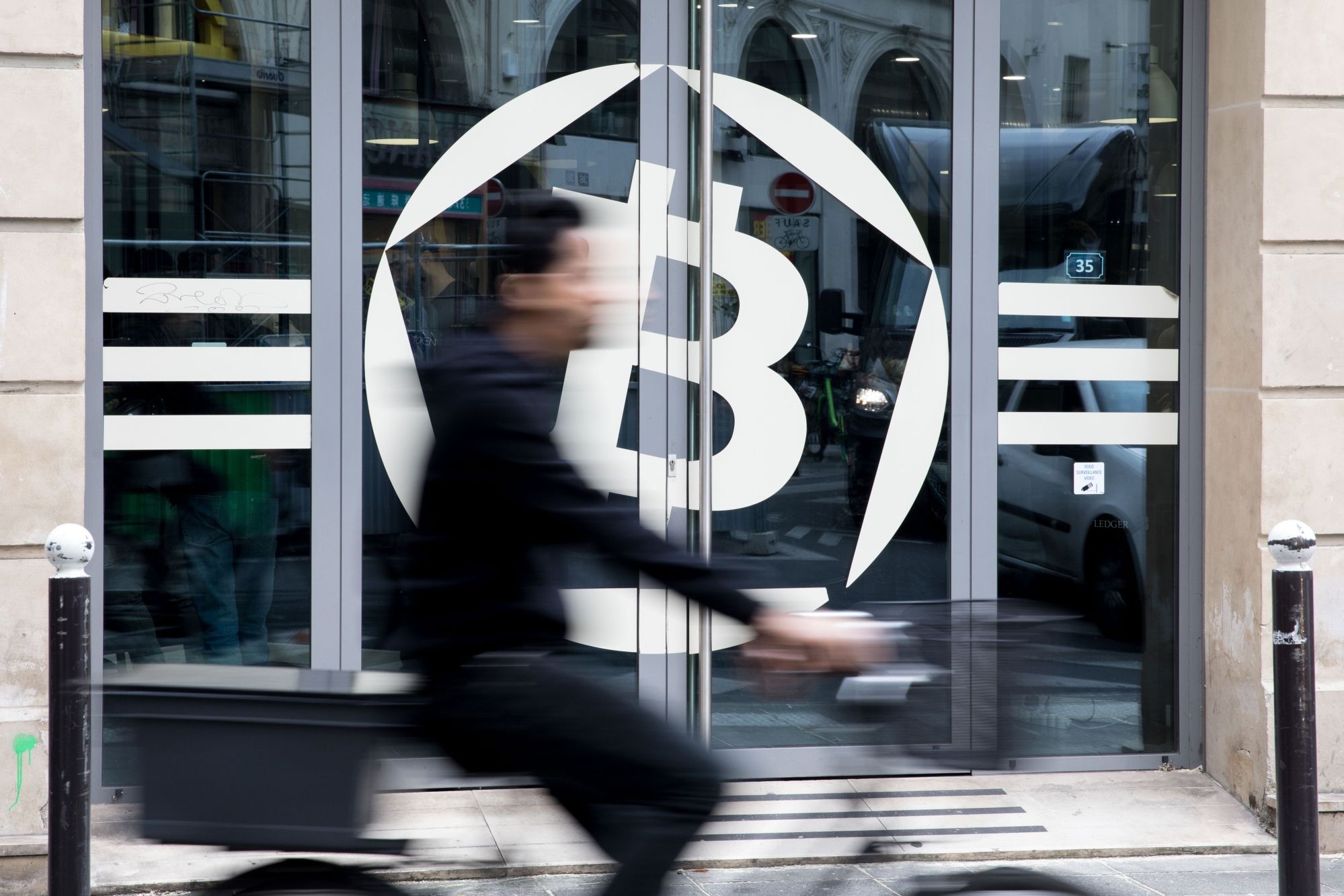 Bitcoin tang do khong con hang xom hay di cua ban mua anh 2