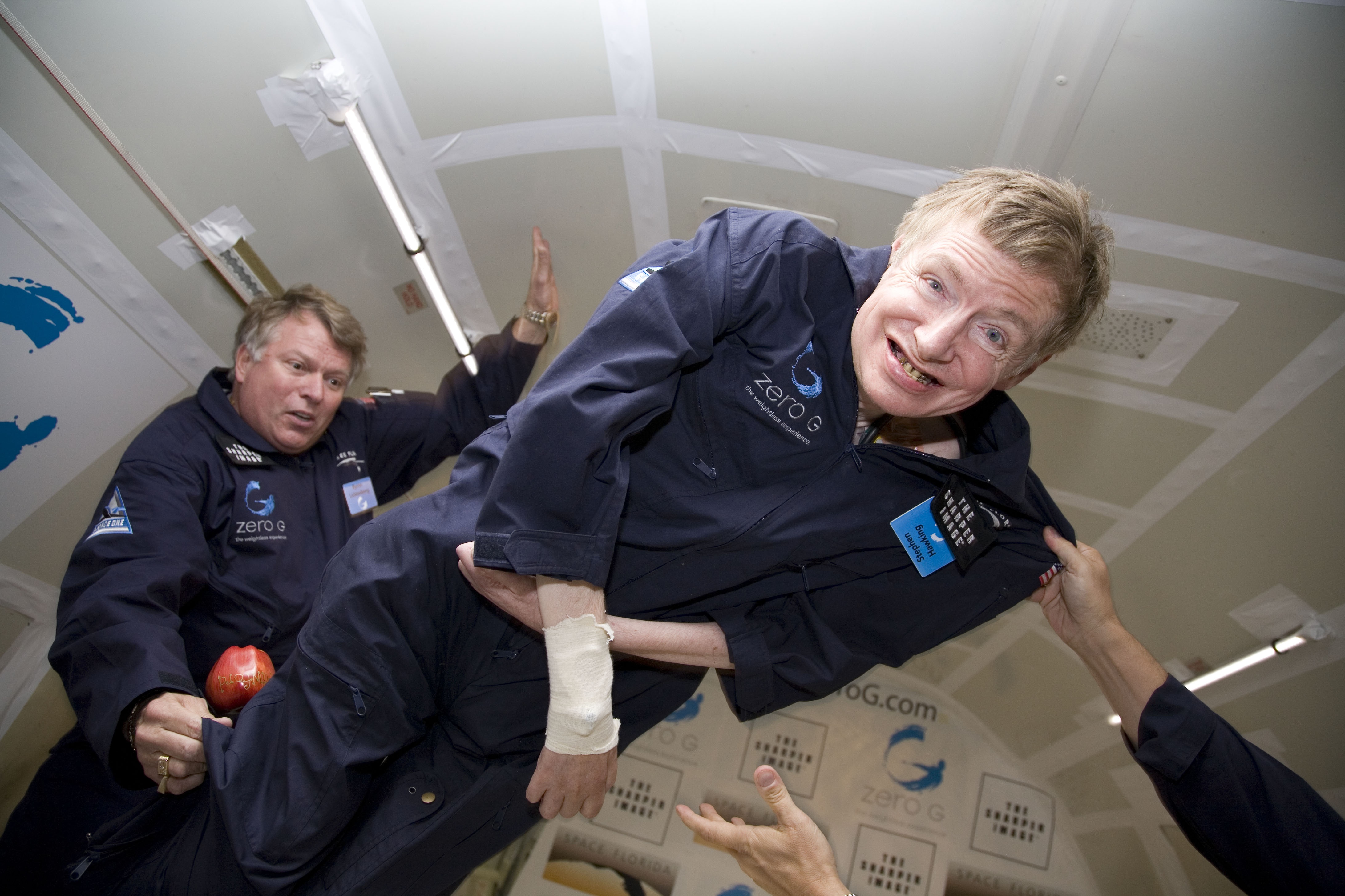 Tuong lai Trai Dat trong mat Stephen Hawking anh 3