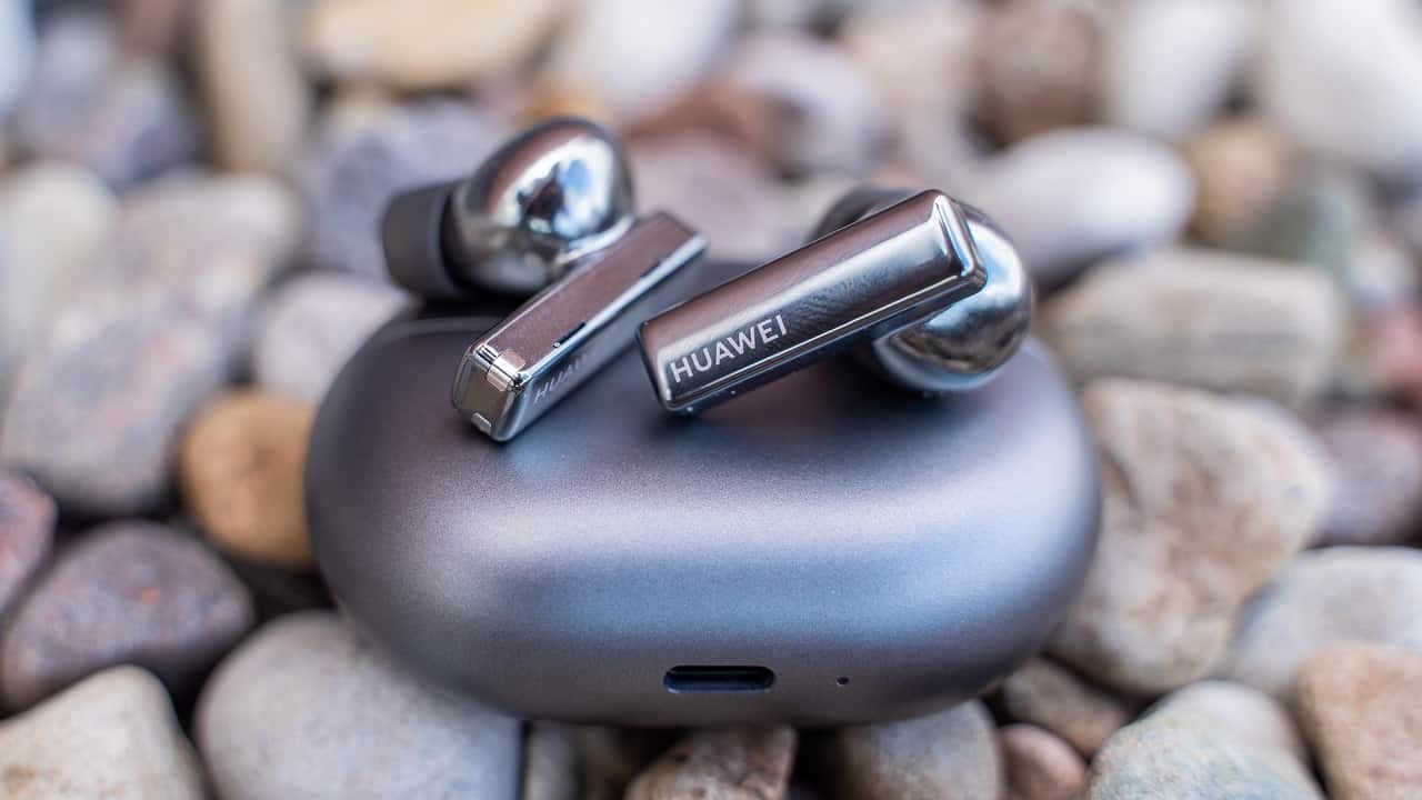 Loat tai nghe chong on 2021 anh 2