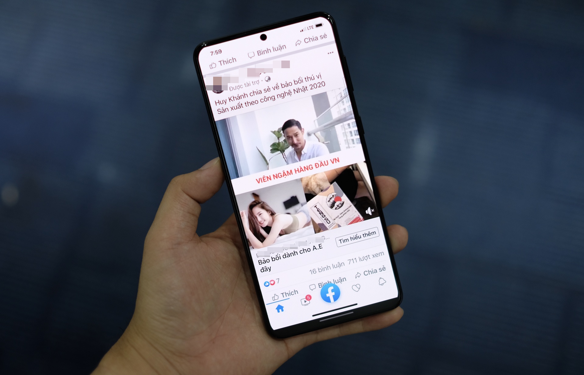 Quảng cáo cắt ghép hình ảnh nghệ sĩ trên mạng xã hội ảnh 1 Quang cao cat ghep hinh anh nghe si tren mang xa hoi anh 1