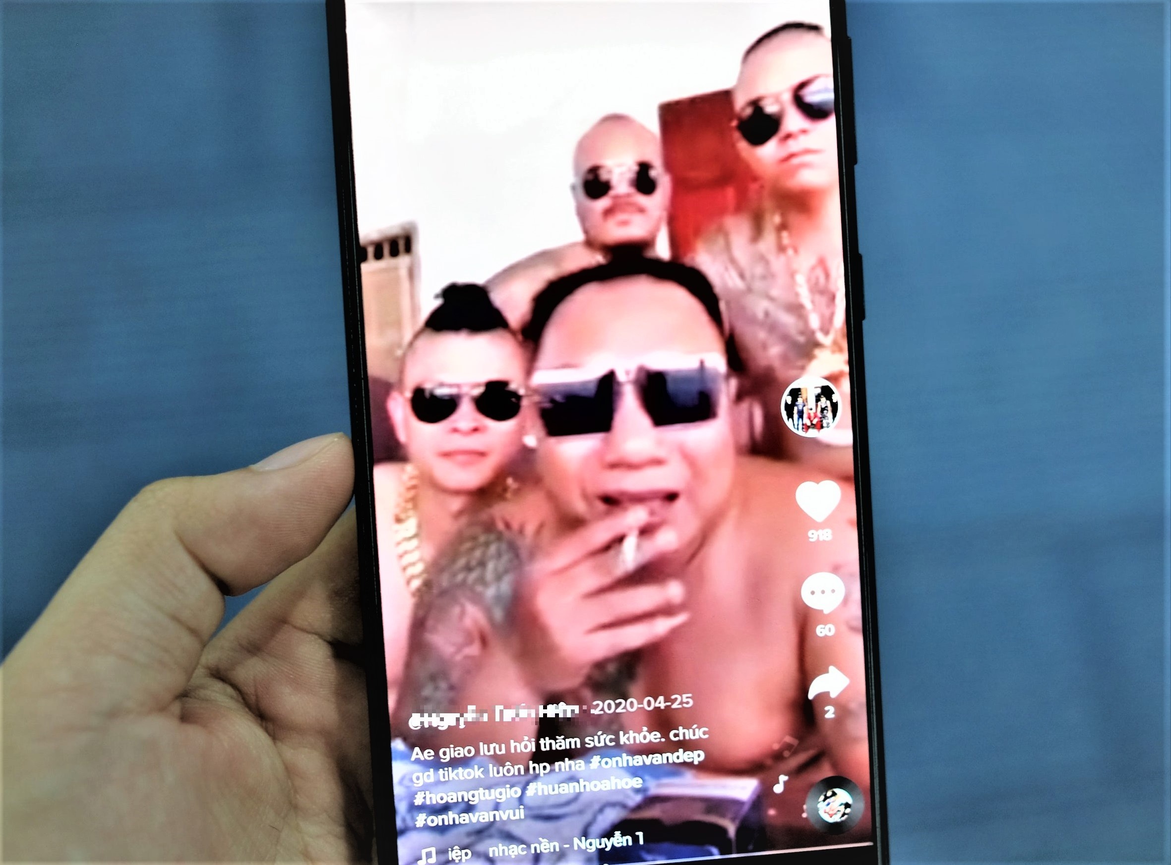 Phu Le, Huan 'Hoa Hong' va nhieu giang ho mang do bo sang TikTok hinh anh