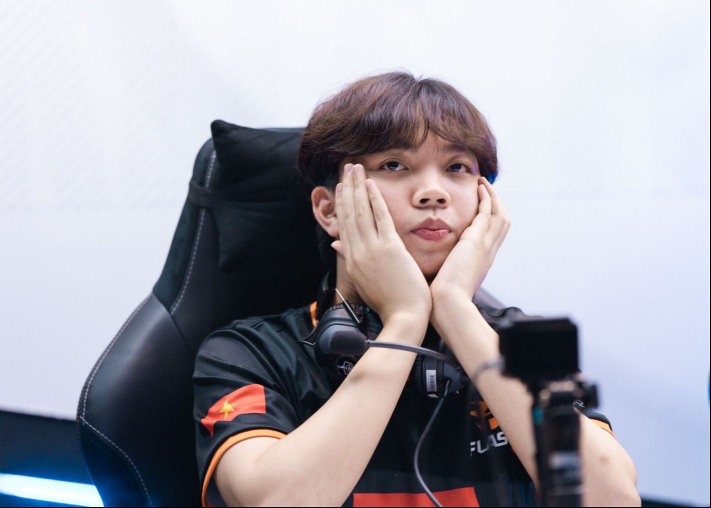 Vao chung ket sau man 'chet' hut, Team Flash co thang noi SGP? hinh anh