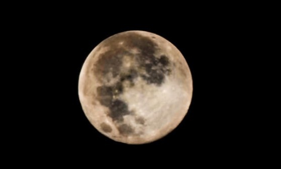 Xem hien tuong 'Sieu trang hong' o Viet Nam hinh anh