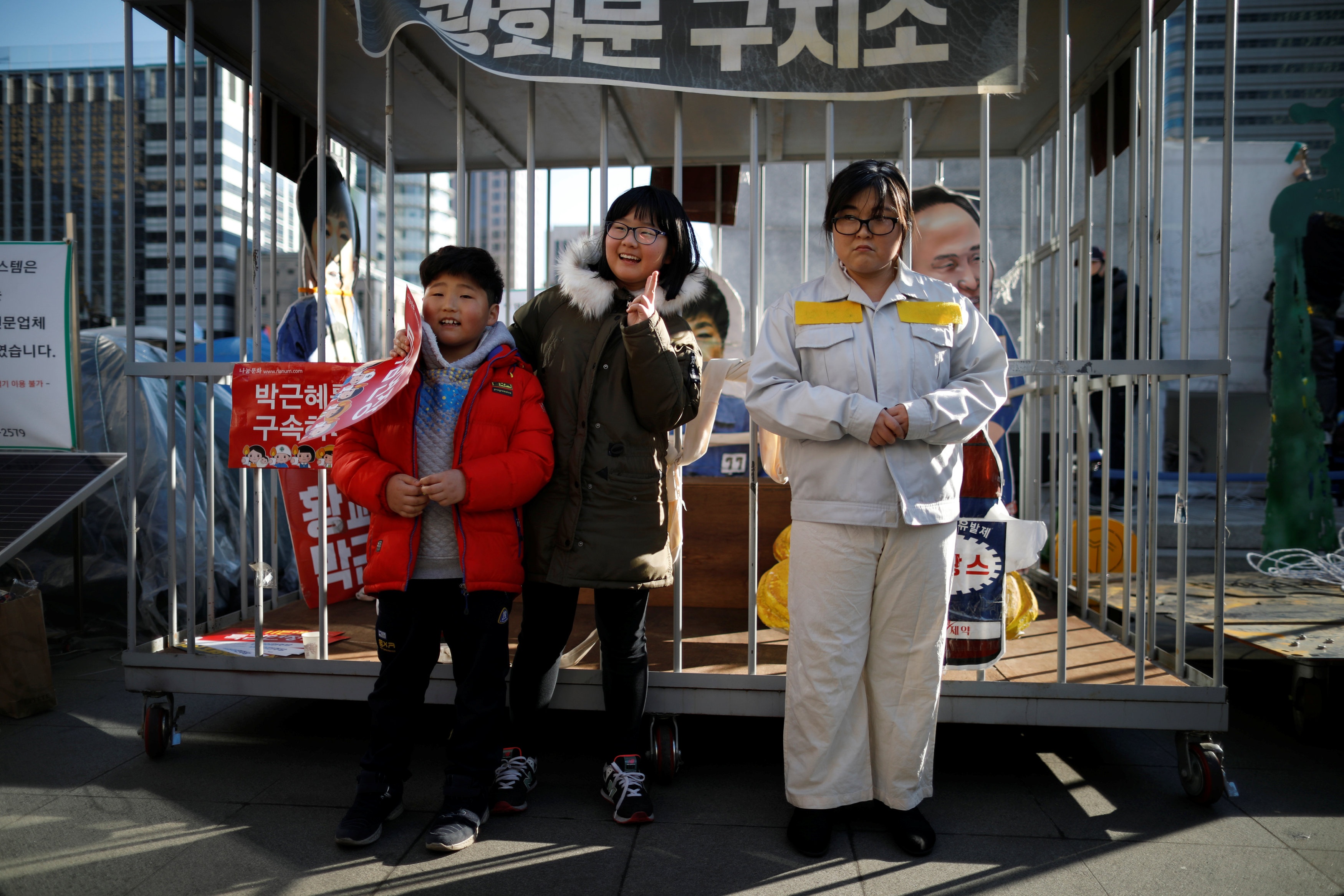 bieu tinh luan toi Tong thong Han Quoc anh 5