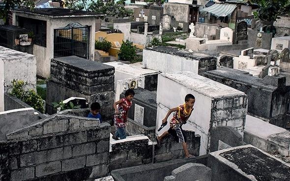 'Thanh pho chet' o Philippines: Cai gia qua dat cho su an toan hinh anh